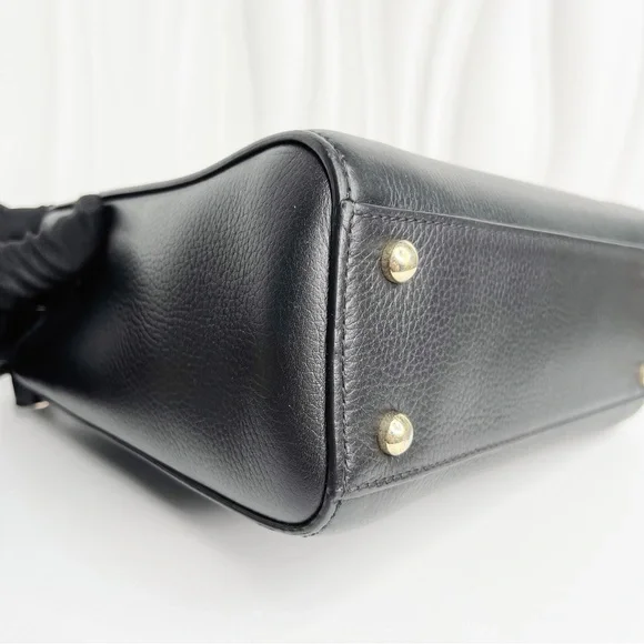 Chanel Noe Executive Tote Grained Calfskin Small Black - Picture 4 of 9